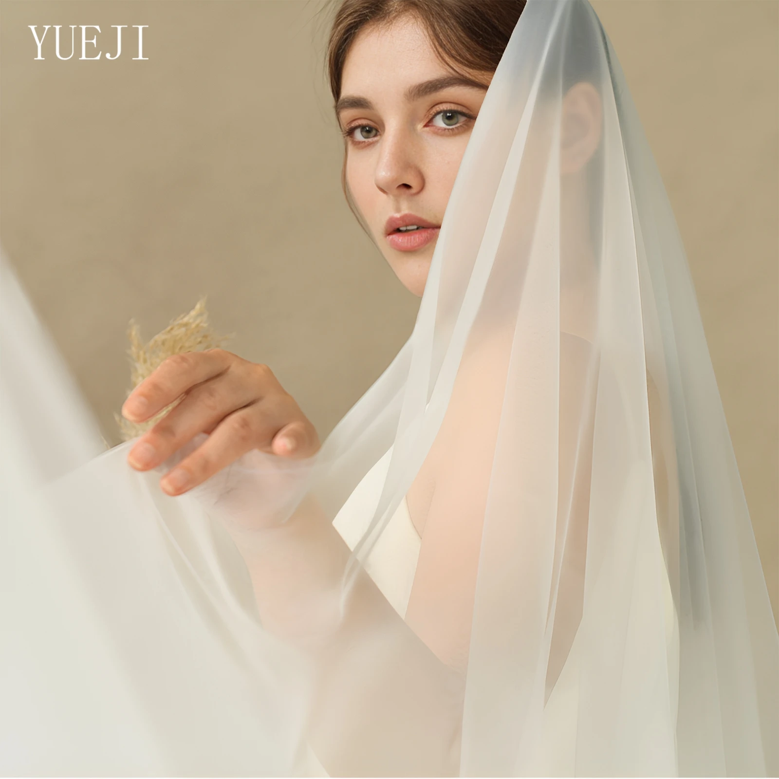 

YUEJI Минималистичный стиль Двойная румяна-вуаль Чистый цвет Прозрачная соборная вуаль со шлейфом 90 см Длина кончиков пальцев Румяна V25-L