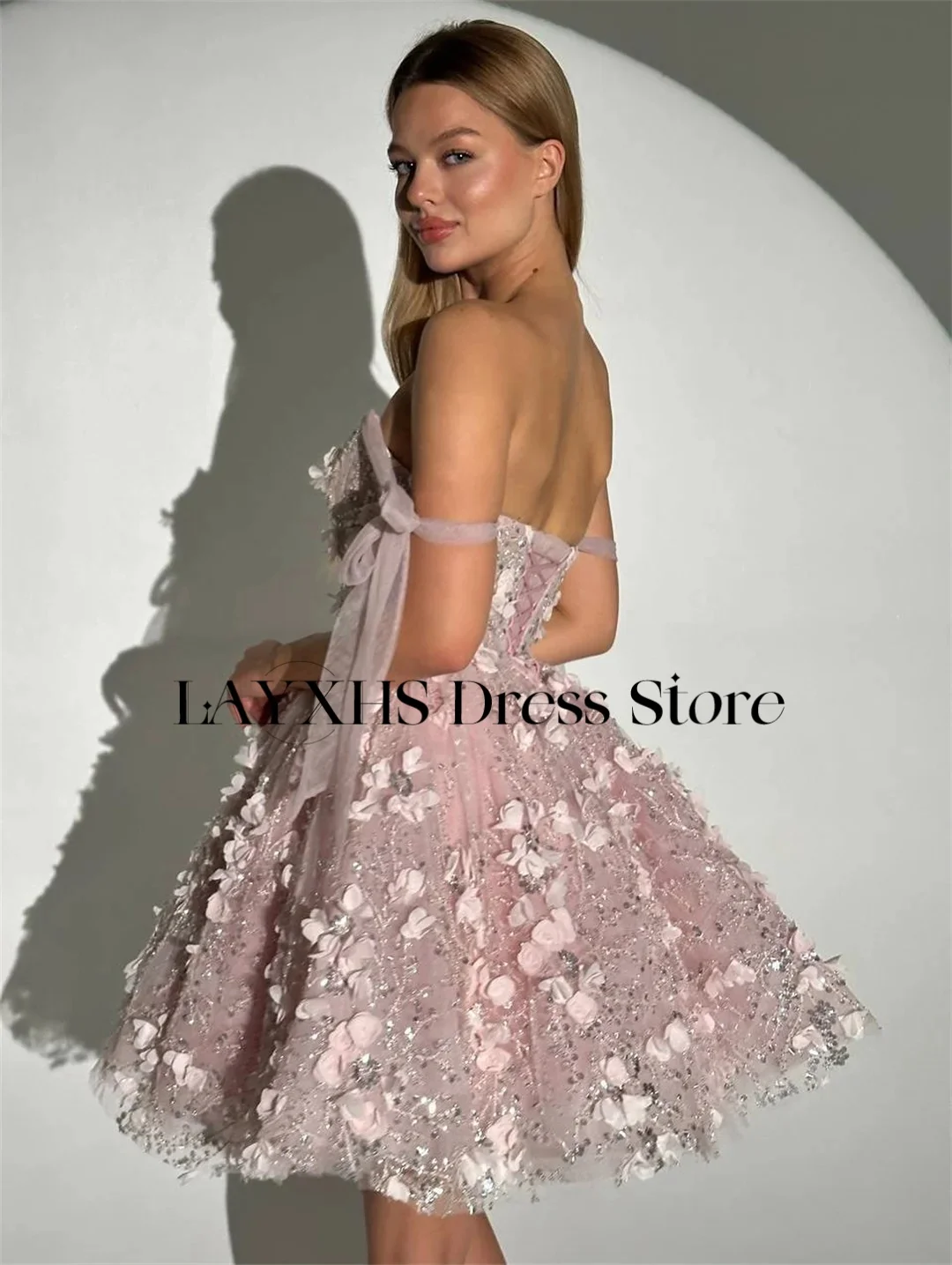 LAYXHS Exquisite rosa kurze Mini-Abendkleider, Spitze, Blumen, Perlen, A-Linie, Heimkehrkleider, individuell gestaltet