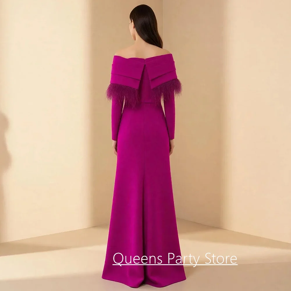 Mother of The Bride Dress Customized Boat Neck Long Sleeves Pleat Feathers Floor Length Mermaid Guest Evening Party Gown