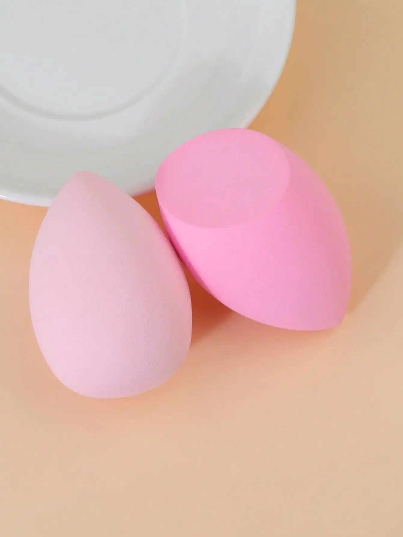 2 esponjas de maquiagem úmidas e secas - esponjas para misturar base, adequadas para corretivo, blush, pó solto, ovo de maquiagem multicolorido