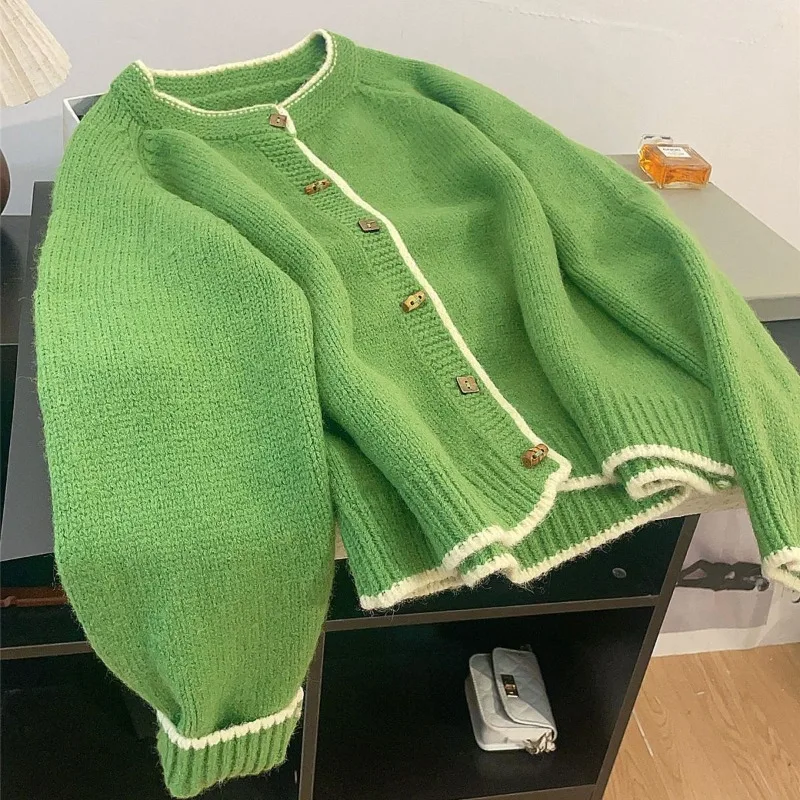 Women Green Contrast Trim Round Neck Thick Knit Cardigan