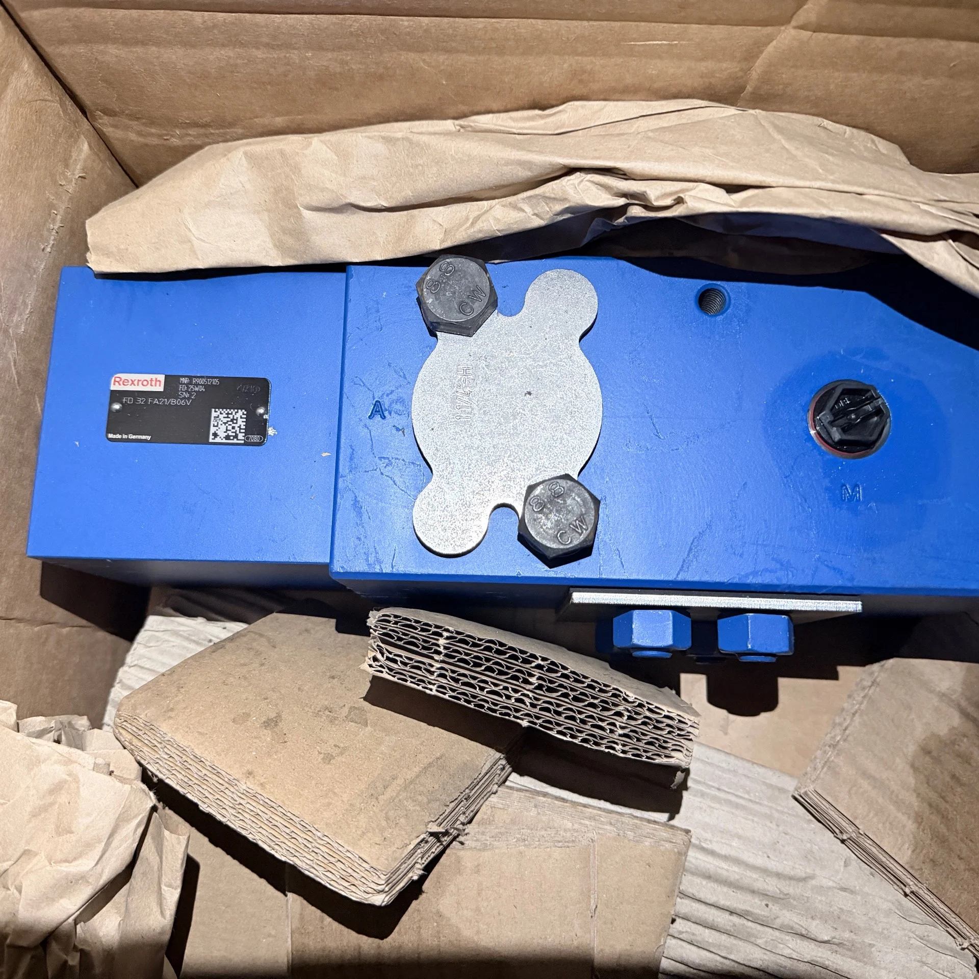 New German REXROTH Rexroth Balance Valve, Model R90051210
