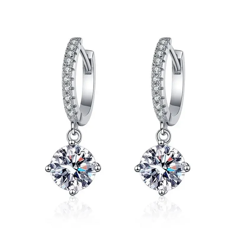 

S925 Silver Ear Mini Inlaid Classic Four Claw Earrings Mosonite Earrings D Color Fashion Jewelry Wholesale