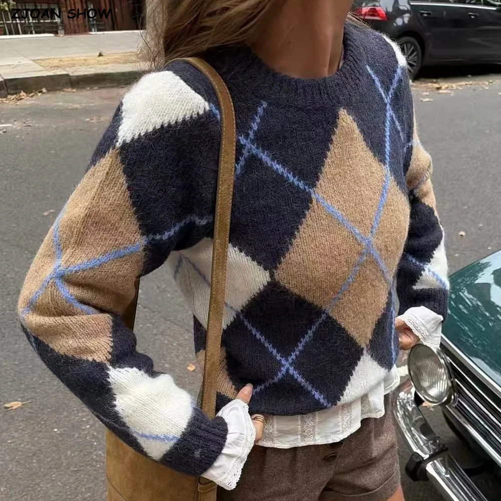 

New 2025 Autumn Winter Vintage O neck Rhombus Plaid Knit Sweater Women Long Sleeve Jumper Loose Short Knitwear