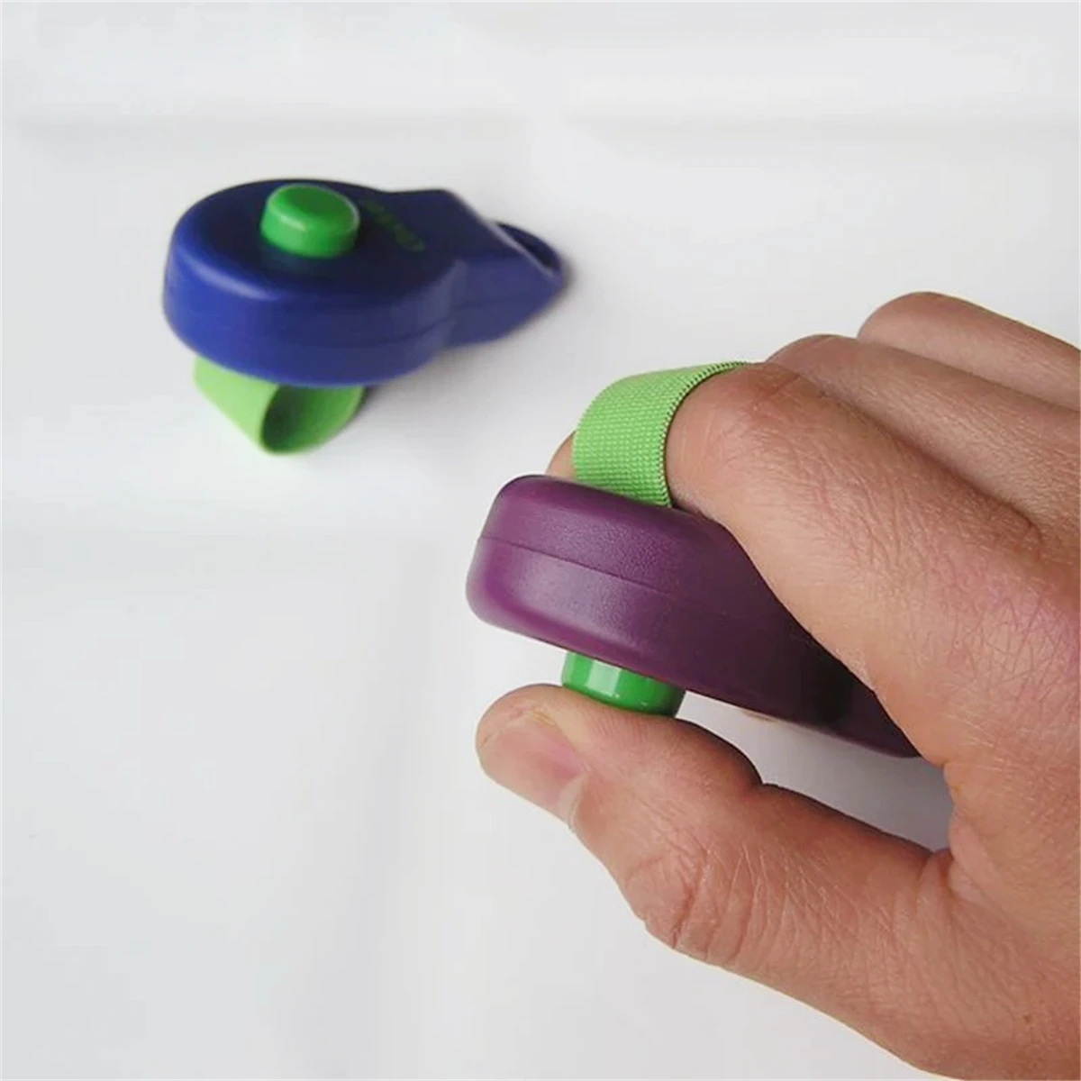 1Pc Pet Training Ring Clicker Elastic Band Sound Generator Dog Behavioral Deterrent Training Pet Training Supplies Purple/Blue