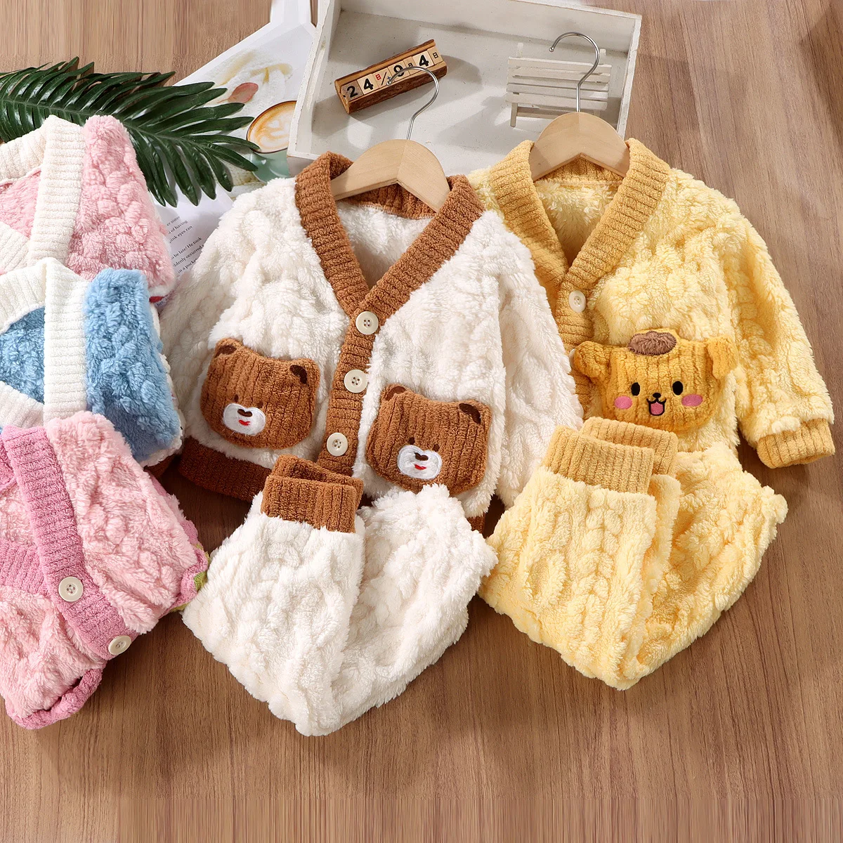 

2024 New Autumn Winter Baby Girl 2PCS Clothes Set Cotton Rabbit Pockets Thick Warm Coat Solid Velvet Jogger Pant Kid Girl Outfit