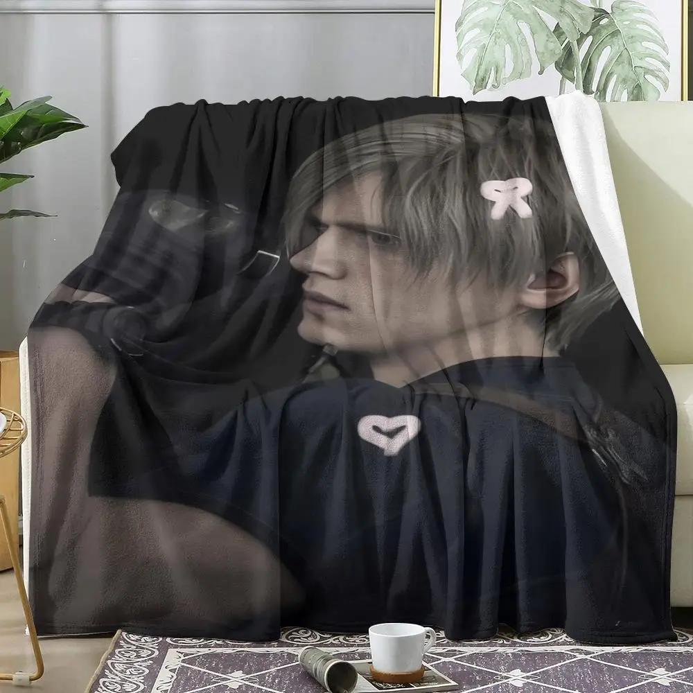 Cobertor de flanela macio Heart Leon K-Kennedy, cobertor leve e respirável para soneca de verão, para sofá, casa, viagem, decoração aconchegante