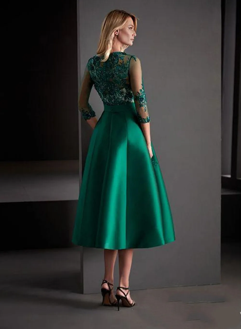 Green Mother Of The Bride Dresses A Line Satin Appliqued Tea Length Wedding Guest Dress Customized Long Sleeve Formal Evening