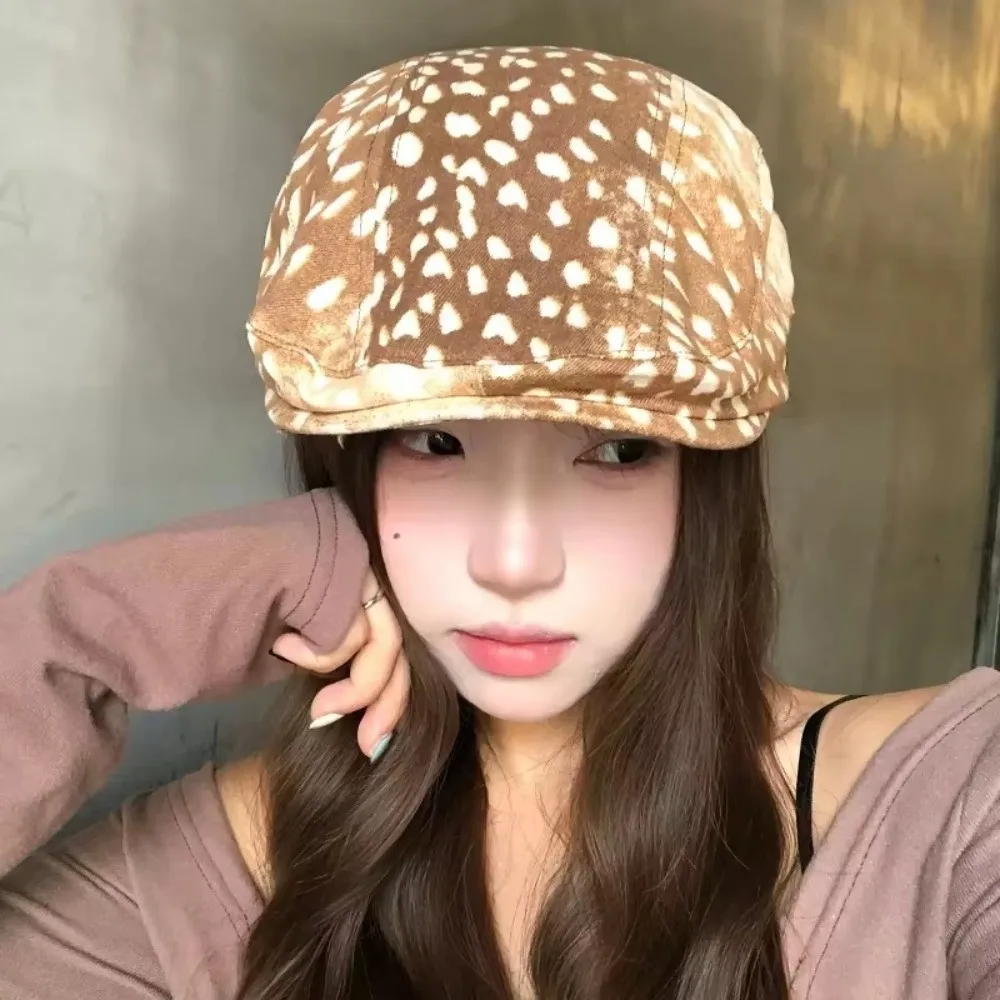 Retro Versatile Deer Spotted Berets Short Brim Irregular Stitching Beret Cap Deer Ripple Forward Hats for Men and Women