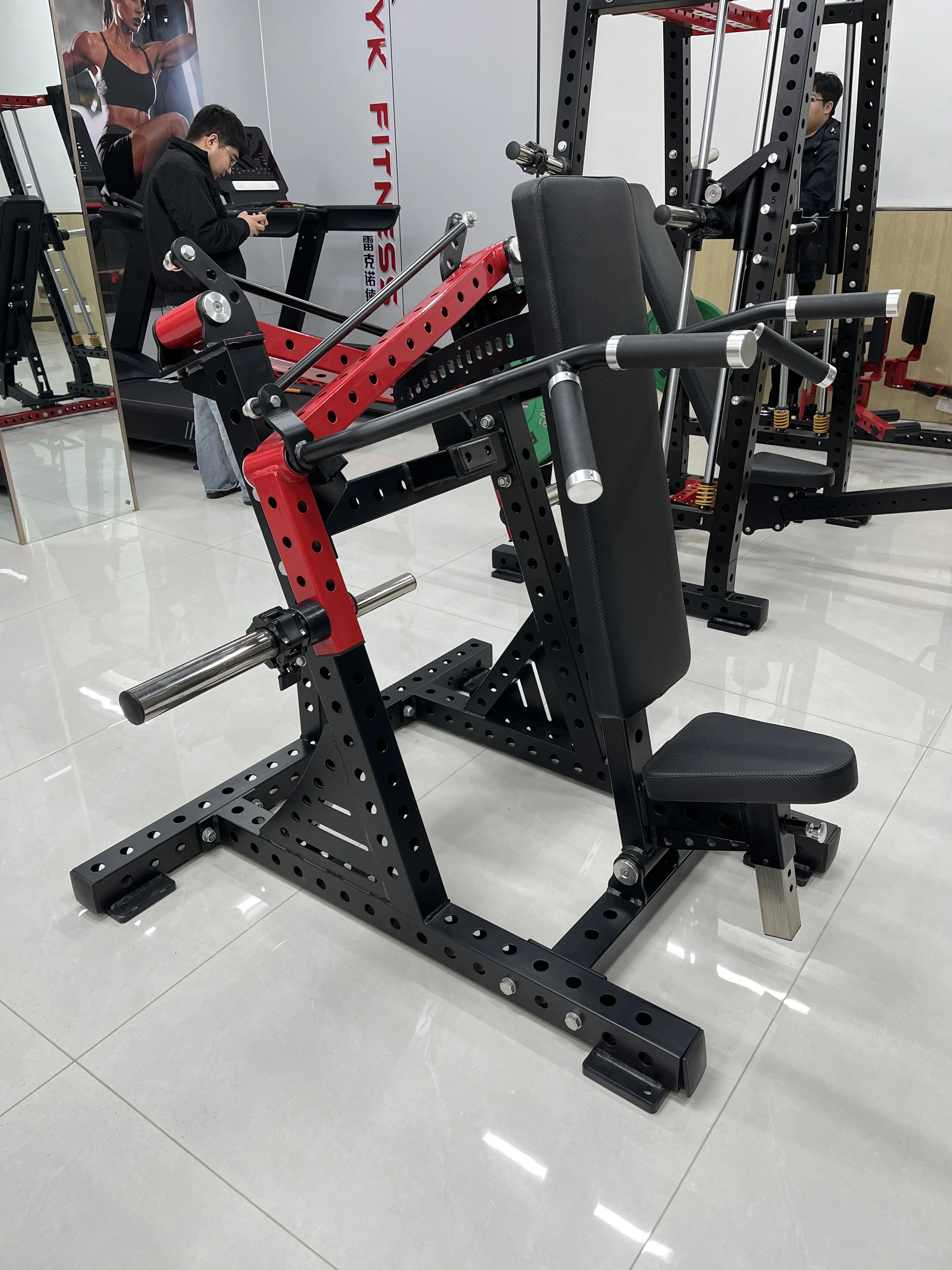 Commercial Gym Strength Equipment Scissor Type Shoulder Lateral Raise Machine for Bodybuilding Training