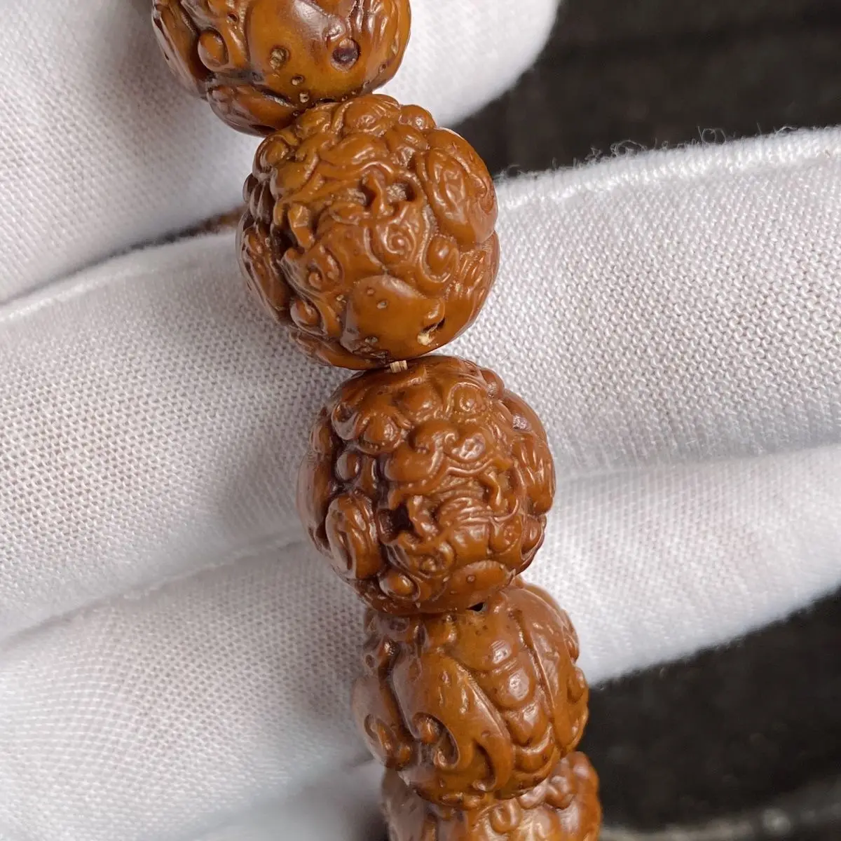 

Purple Golden Mouse Carving Brave Monkey Head Small Walnut Bracelet Men Women's Single Circle Hand-Held Beads Handstring Rosary