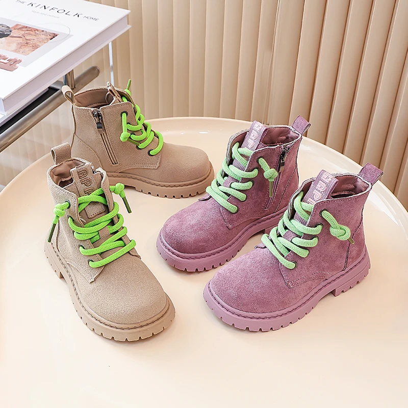 

Мягкие кожаные ботинки для девочек, новинка 2023 года, осенние детские ботильоны, нескользящие однотонные простые уличные стильные детские повседневные ботинки