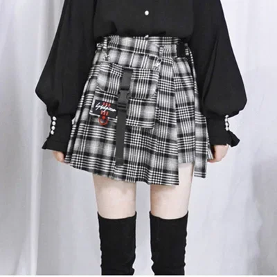 New Arrival Gothic Punk Harajuku Women Shorts Casual Cool Chic Preppy Style Red Plaid Pleate Black Female Fashion Shorts Skirts