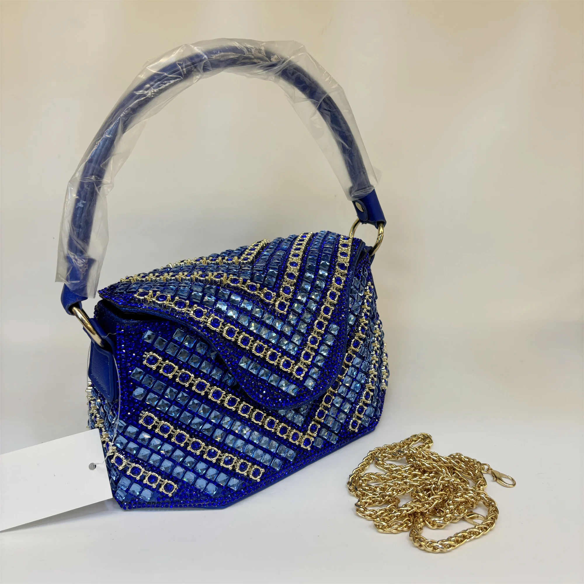 

Новая сумка премиум-класса с бриллиантовой пряжкой, женская мода, клатч со стразами, блестящая персонализированная вечерняя сумка для женщин, сумка F5-823-4