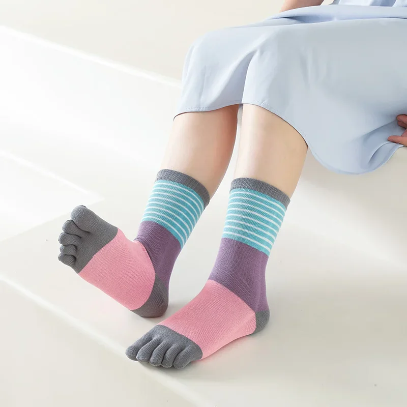 1 Pairs Women Cotton Five Finger Socks Colorful Stripes Split Toe Sports Socks kawaii Harajuku High Tube Five-Toe Split Toe Sock