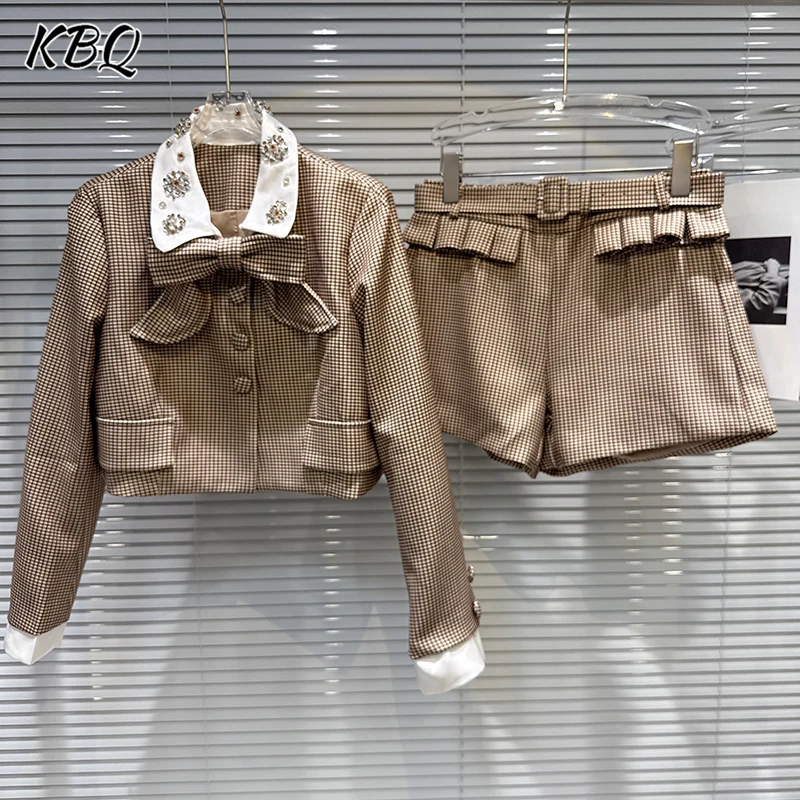 

KBQ Повседневные комплекты из двух предметов для женщин, короткие топы с зубчатым воротником и длинными рукавами, шорты с высокой талией, минималистичный женский комплект