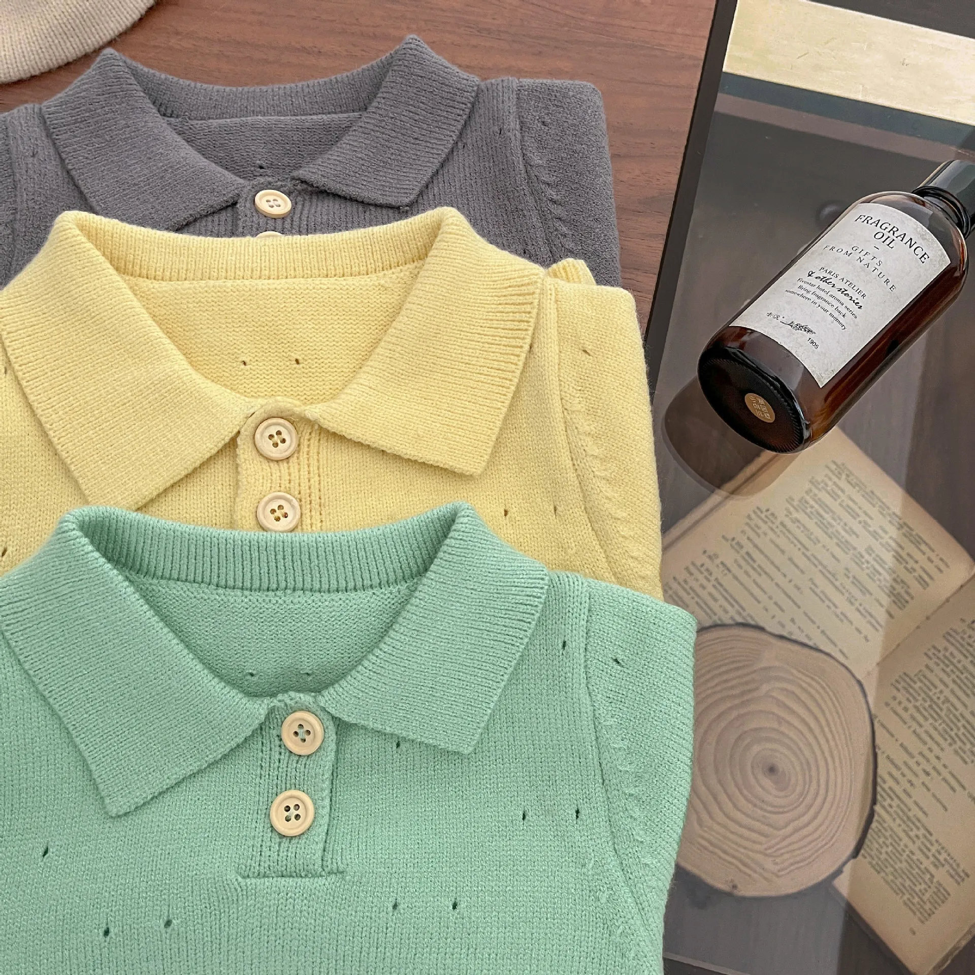 سترة مجوفة بياقة بولو رفيعة ومتعددة الاستخدامات سترة محبوكة كورية فضفاضة غير رسمية لربيع الخريف جديدة عصرية ومريحة