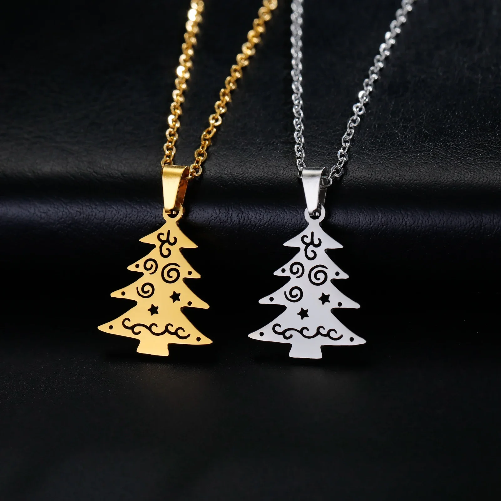Skyrim Liebe Schneemann Weihnachtsbaum Anhänger Edelstahl Halskette Herren und Damen Mode Trend