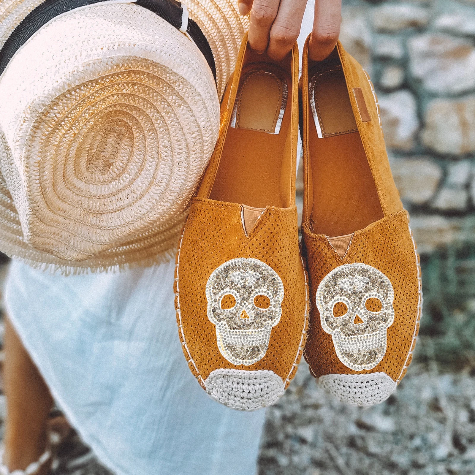 

5 Pcs Halloween Decor Skull Sew Patch Applique in Pink and Rhinestone Patches Grey