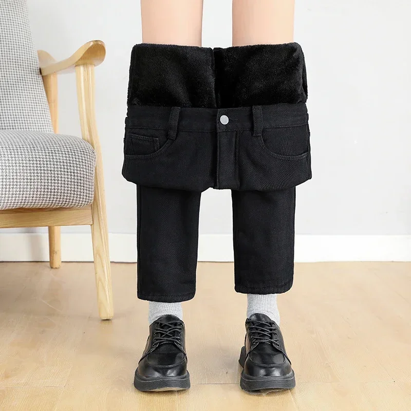 شتاء جديد إمرأة سميكة المخملية مستقيم الجينز موضة عالية الخصر بنطال ذو قصة أرجل واسعة الجينز الإناث المخملية عادية الدافئة سراويل جينز