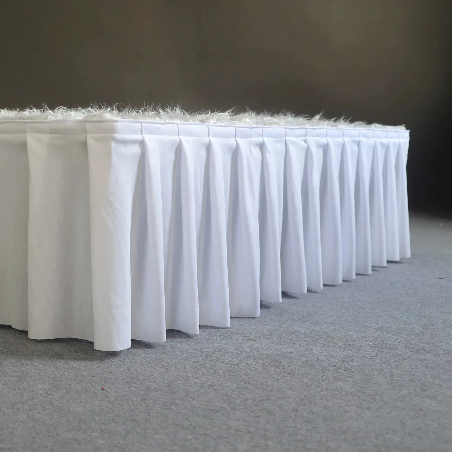 Non Transparent Pleated Table Skirt for Wedding Event Party Table Skirting Decorative Tablecloth Table Cover Banquet Baby Shower