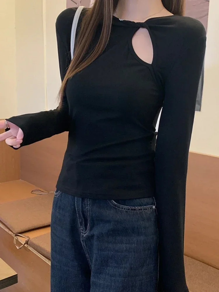 Black Figure‑Flattering Casual Tops Hollow‑Out Long Sleeve Women's T‑Shirt 2026 Autumn Winter Design Sense Sexy Y2K Slim Fit Tee