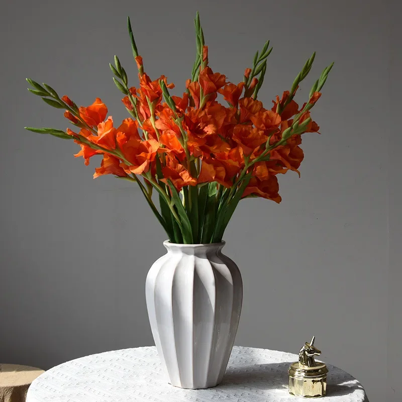 4 Stück Simulierte Clivia Seidenblumen Gartendekoration Künstliche 7-köpfige Gladiolen-Zweige Champagnerfarbene Blumen Balkondekoration – Detail 12
