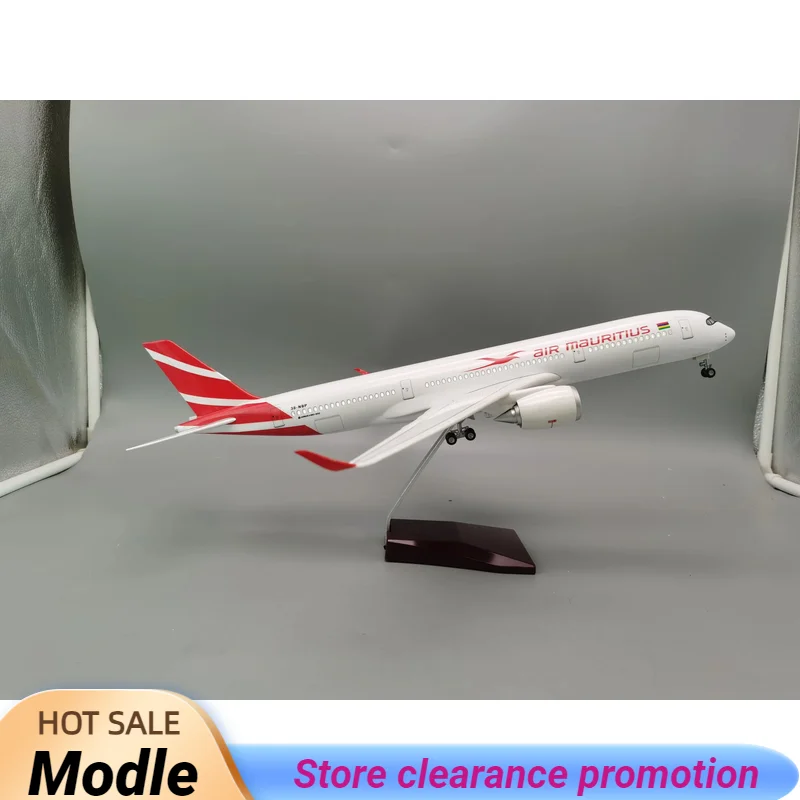

47cm 1/150 Scale Model Air Mauritius A350 Airways Airplane Toys Airline With Light Resin Plane Collection Display Decoration Fan