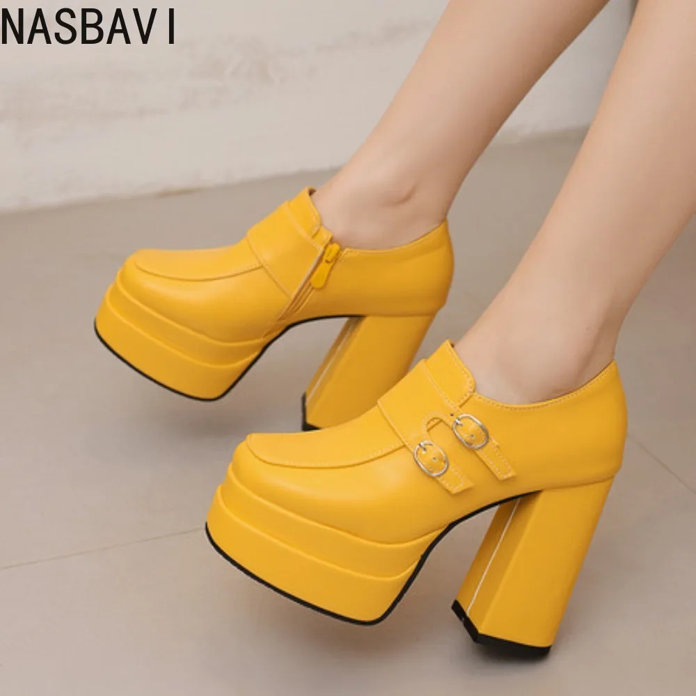 

Новые женские туфли Мэри Джейн больших размеров (34-50) с квадратным носком, на двойной платформе, с высоким толстым каблуком, с пряжкой и боковой молнией, в конфетных цветах