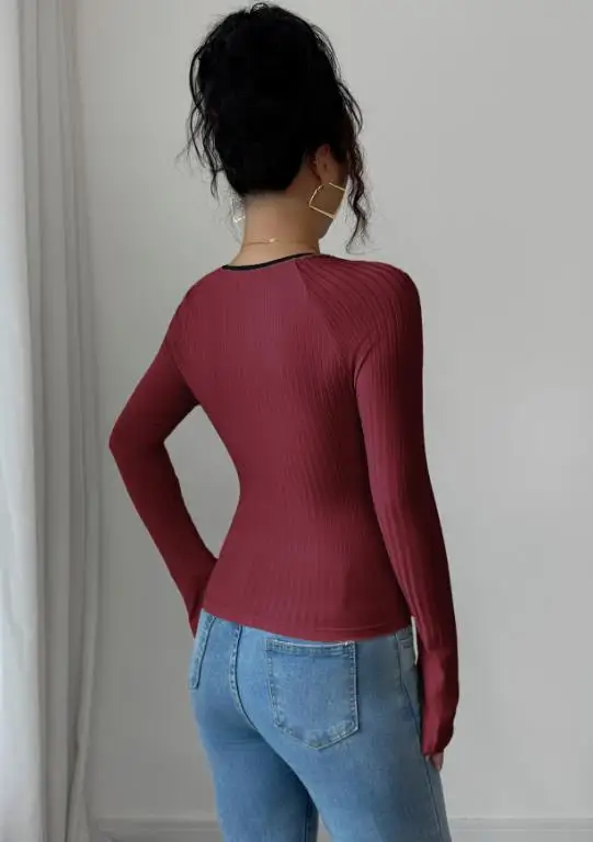 レディース Tシャツ ファッション 2026 秋冬 カジュアル シンプルスタイル 長袖 スリムフィット Tシャツ セクシー スパイシーガール エレガント Tシャツ