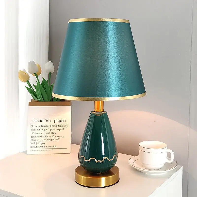 

Modern simple master bedroom table lamp New Nordic light luxury high-end ceramic bedside table lamp Warm and romantic creativity