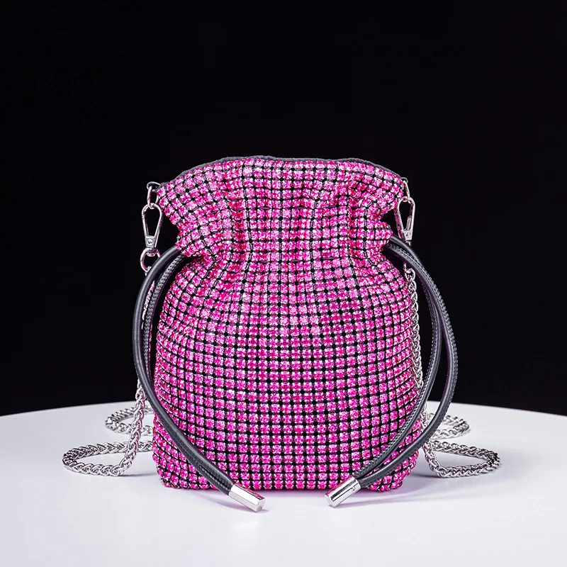 Diamond-Encrusted Women's Summer Fashion Bucket Bag Rhinestone Shoulder Handbag with Chain Detail Elegant Dinner Bag for Ladies