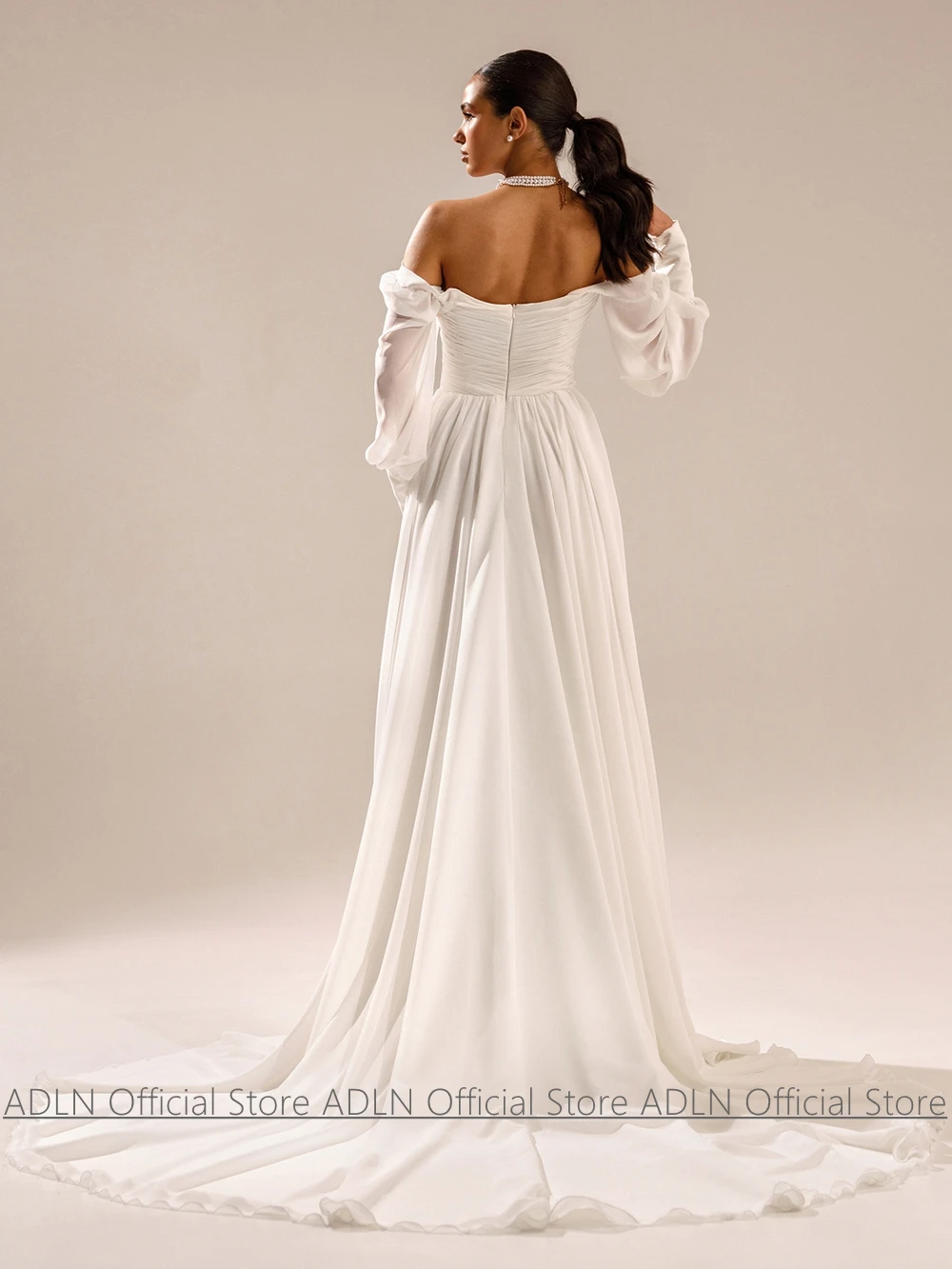 Customized Simple Pleated Wedding Dress New Arrival Puff Sleeves V Neck Sweep Train A Line Bridal Gown for Woman Bride