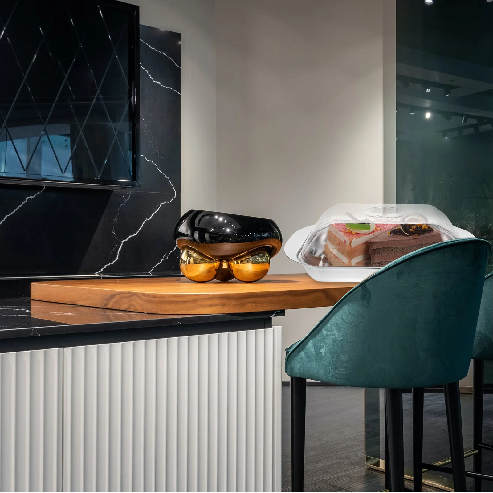 

1Pcs Butter Dish Covered Storage Container for Butter Snacks Fruits Cheese Bread Household Tableware Food Dish