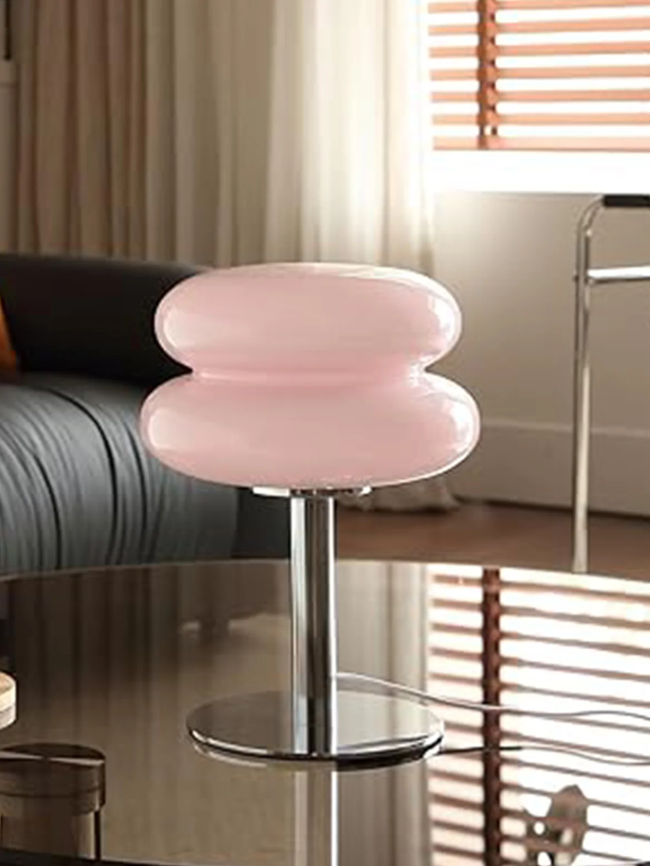 Lámpara LED de escritorio Burger de cristal rosa con cuerpo de hierro para sala de estudio, dormitorio y otras decoraciones para el hogar con enchufe USB