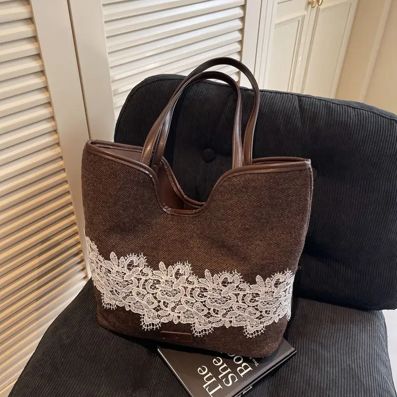 

Niche Design Canvas Bags Women 2026 New Autumn Winter Package Fashion Large-capacity Shoulder Pack Versatile Commuter Tote Bag