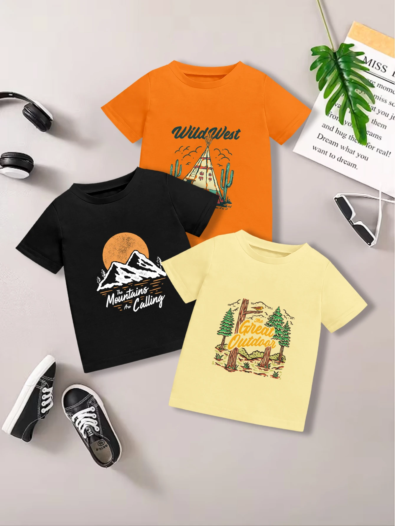 

3 предмета: летние повседневные футболки для мальчиков с графическим принтом в виде горного пейзажа и палатки.