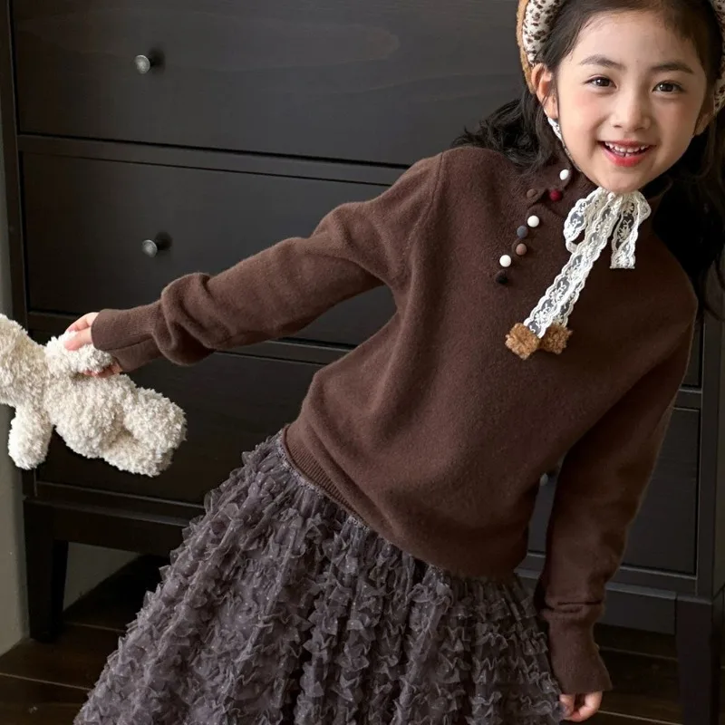 

New Korean-style turtleneck sweater for girls this autumn and winter! Soft fabric with colorful buttons, warm and versatile