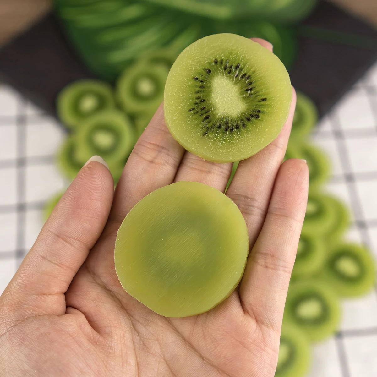 Realistische Kiwi-Fruchtscheiben, simulierte Fruchtscheiben, Obstzubehör, Eiscreme-Dekorationszubehör, Obst- und Angelzubehör – Detail 2
