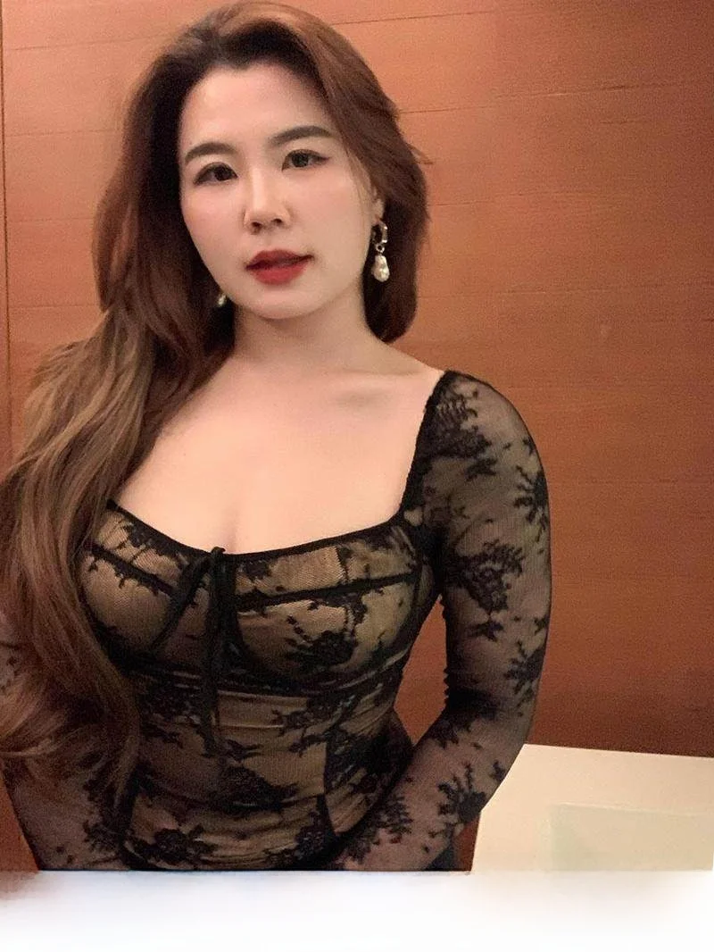 

Весенняя новинка: кружевная футболка больших размеров, сексуальная, облегающая, длинная, с квадратным вырезом и узлом, для повседневной носки, с завышенной талией