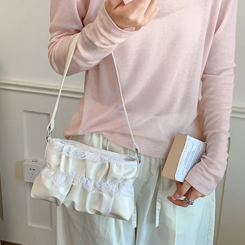 New Korean Lace Pleated Shoulder Bag Sweet Cute Y2k Style Underarm Bag Magnetic Buckle Design Simple Fashion Small Square Bag