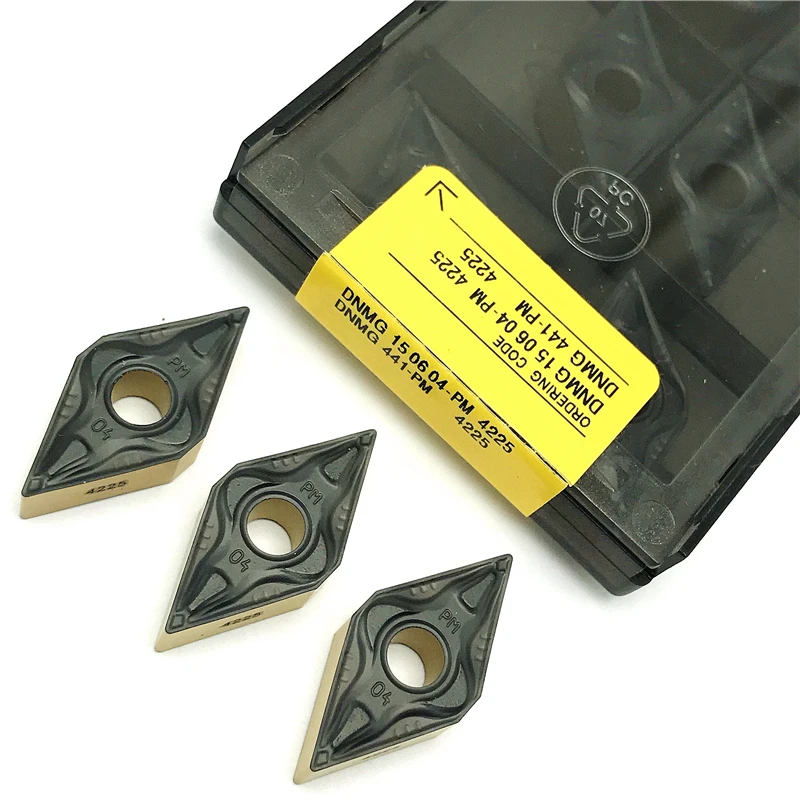 DNMG150404 DNMG150408 PM4225 Inserti in metallo duro Lavorazione dell'acciaio Utensile per tornitura esterna di alta qualità Inserti per tornitura per tornio CNC