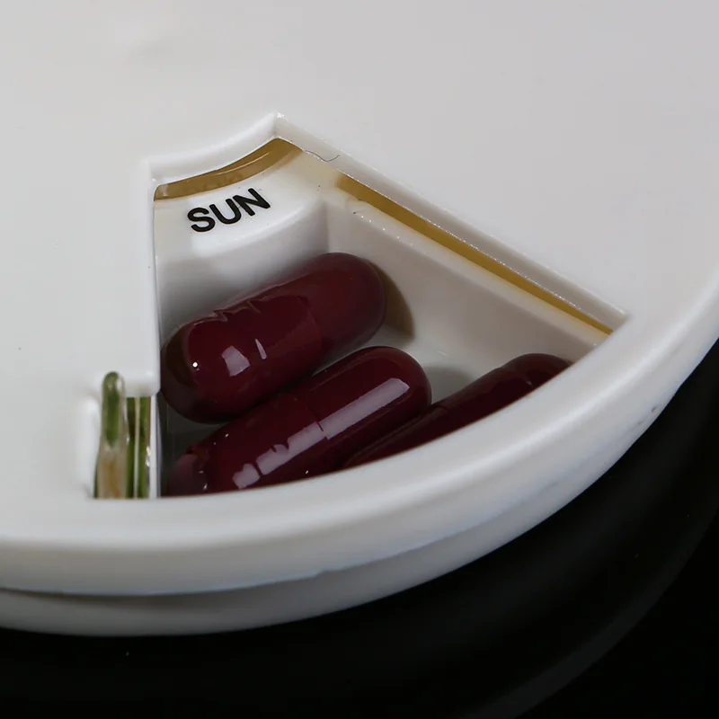 Portable Travel with Medicine Box Creative Circular Rotating Medicine Box 7 Grid Medicine Box