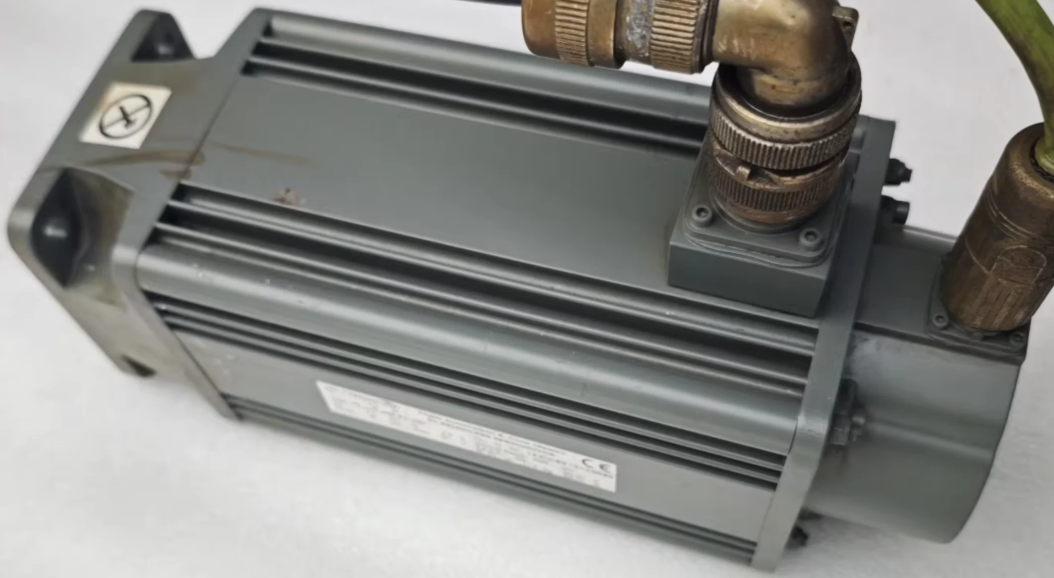 FXM34.40A.E1.100 Servomóveis usados, envio rápido