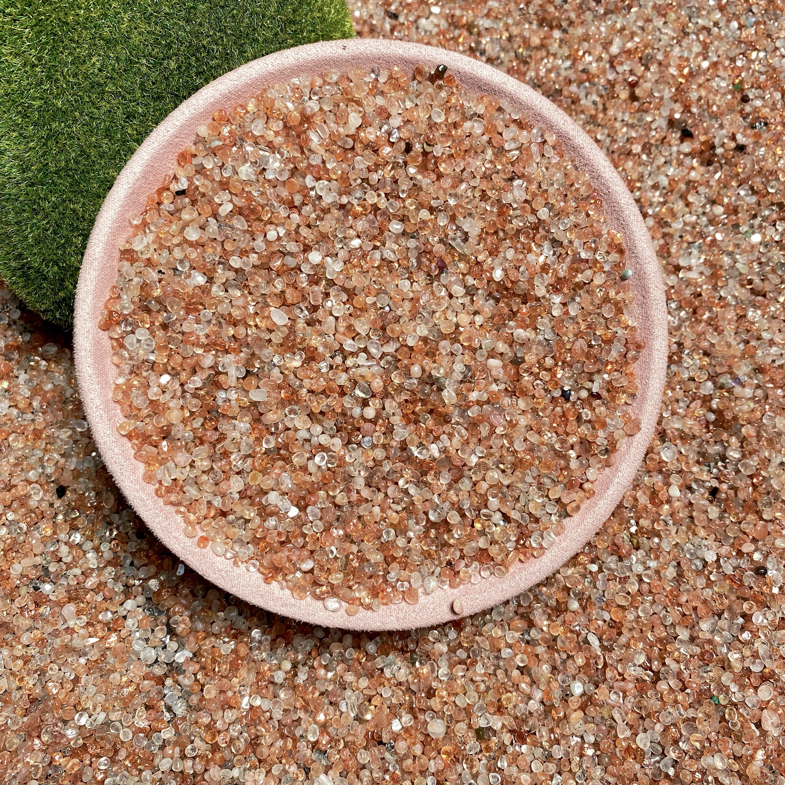 50g/100g High Quality Natural Sunstone Gravel,Birthday Gift,Men/Women Gift,Scene Decoration,Crystal Ornaments,Table Decoration.