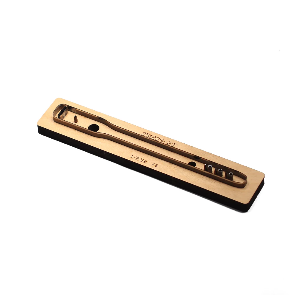 DIY leather craft adjustable length bracelet die cutting knife mold metal hollowed punch tool 24.9x2.3cm