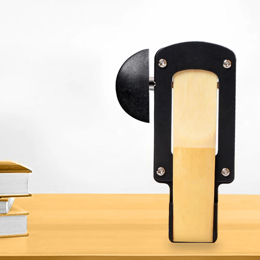 أداة تشذيب القصب الساكسفون متينة وخفيفة الوزن من البلاستيك المعدني الساكس الكلارينيت قاطع القصب ملحق أداة مدمج محمول