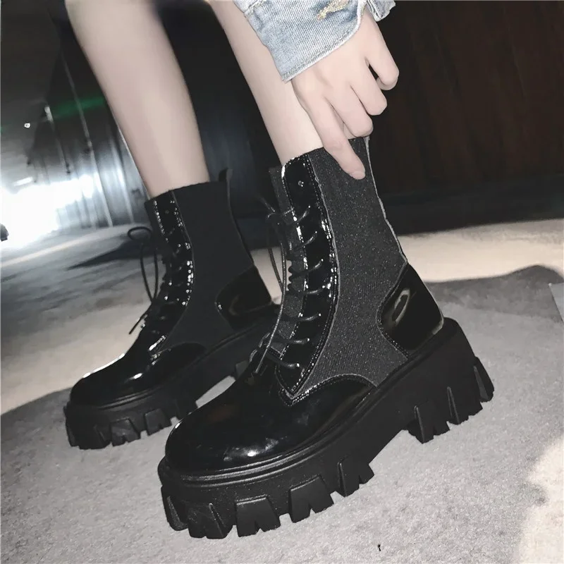 Ankle Boots Patent Leather Boots for Women Lace Up Platform Boots Women Autumn Winter Keep Warm Non-slip Short Booties Ladies