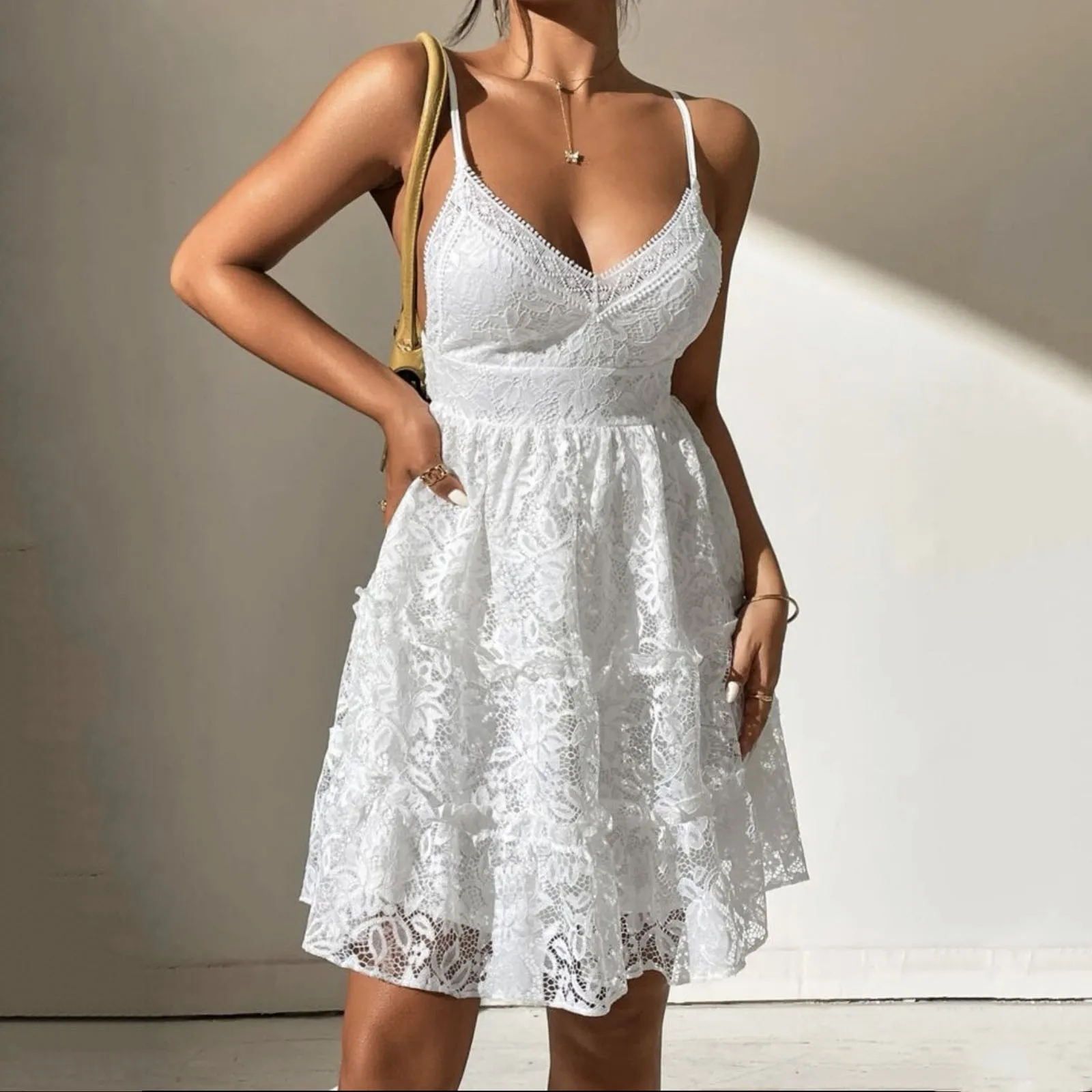 White Lace Mini Dress Women Summer Sexy V Neck Sleeveless Backless Dress Ladies Elegant Fashion Floral Embroidered Lace Up Dress