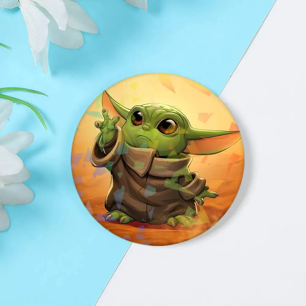 S-Star Wars Yoda Round Exquisite Laser Badge Brooches Creative Pins For Clothes Hat Backpack Gift Accessories - view 5